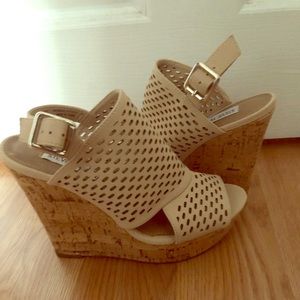 ‼️PRICE DROP‼️BRAND NEW*** Steve Madden wedges